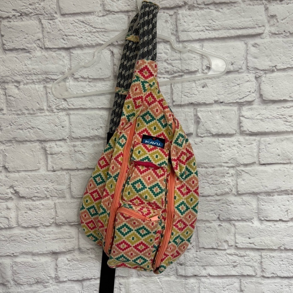 Kavu crossbody rope sling bag geometric pattern adjustable strap